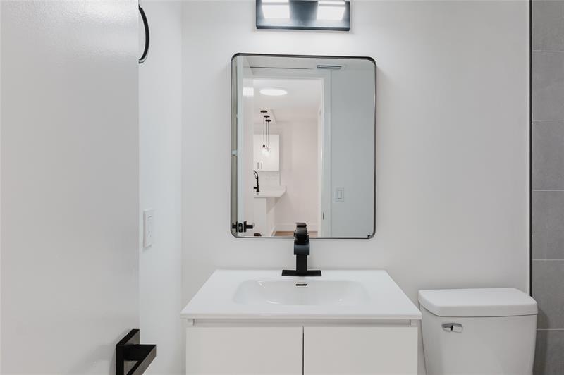 Image 23 of 36 For 7579 79th Ave  205