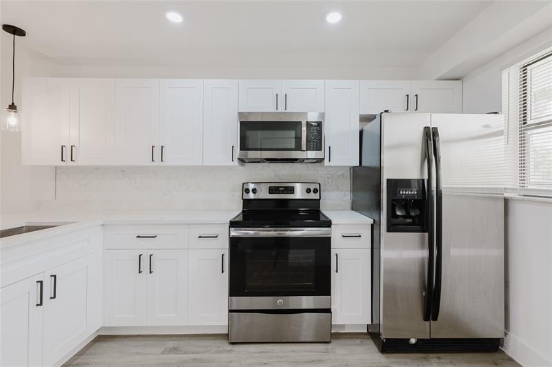 Image 3 of 36 For 7579 79th Ave  205