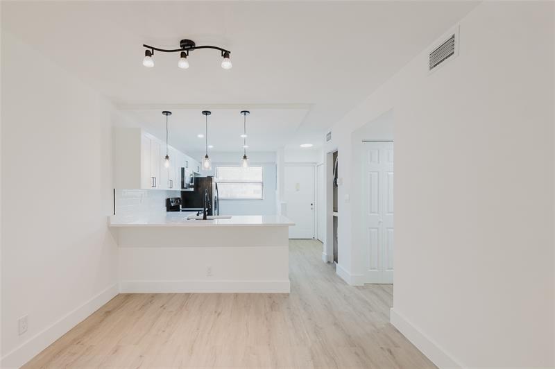 Image 8 of 36 For 7579 79th Ave  205