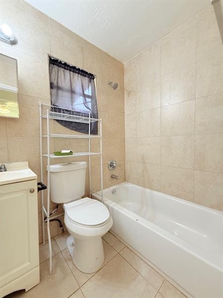 Image 8 of 21 For 2625 68th Ave