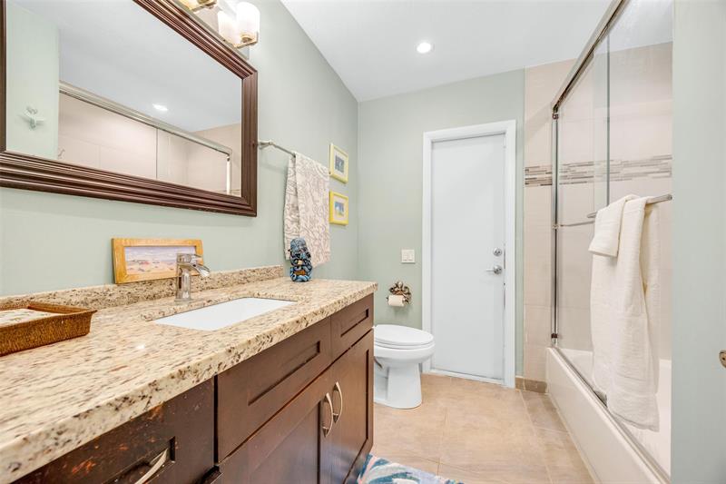 Image 25 of 49 For 9540 39th Ct