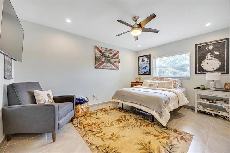 Image 27 of 49 For 9540 39th Ct