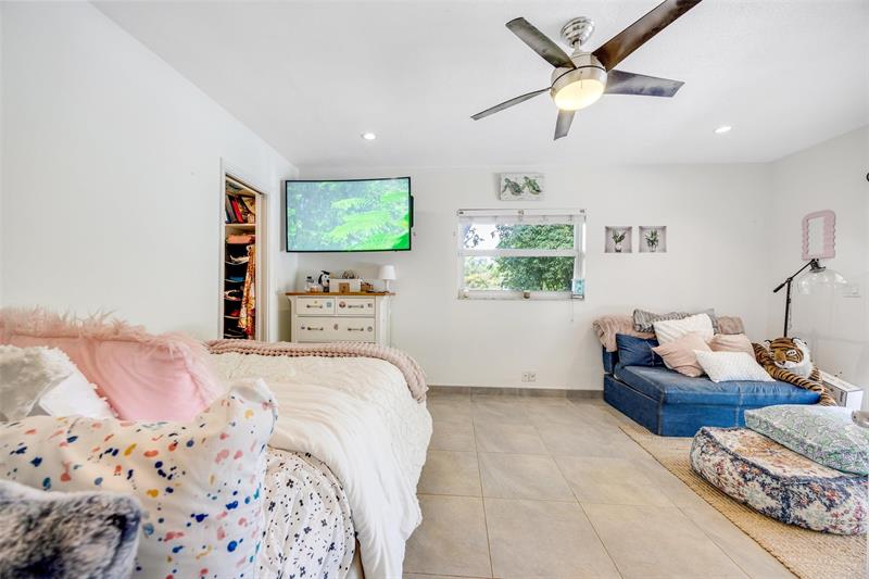 Image 30 of 49 For 9540 39th Ct