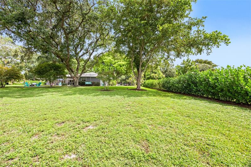 Image 37 of 49 For 9540 39th Ct