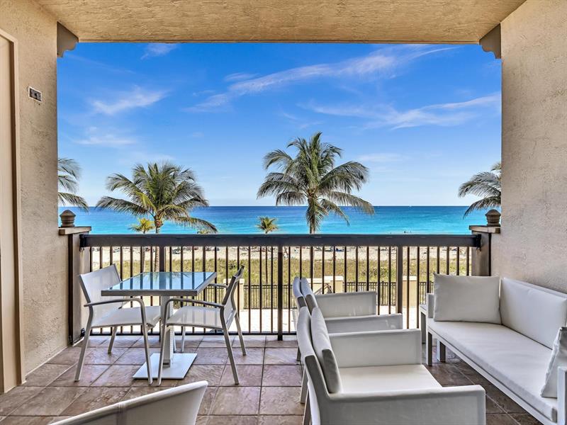 Image 4 of 36 For 4444 El Mar Dr  3305