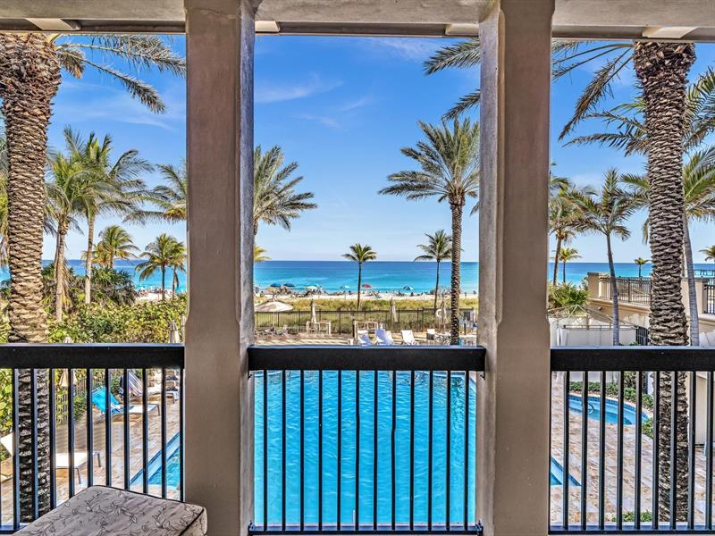 Image 5 of 36 For 4444 El Mar Dr  3305