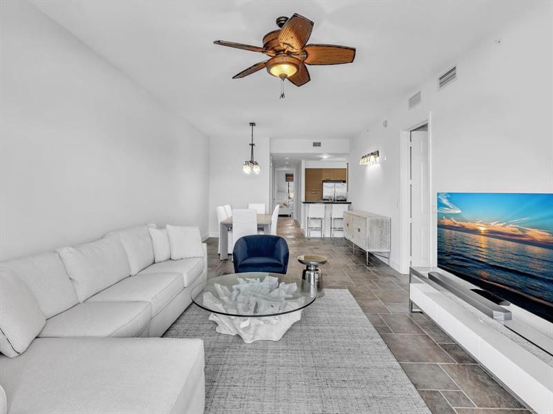 Image 8 of 36 For 4444 El Mar Dr  3305