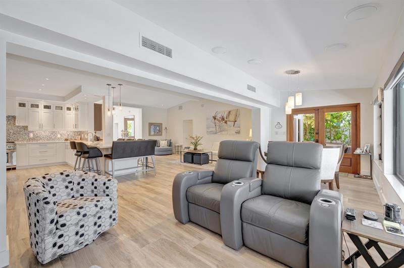 Image 17 of 87 For 2632 Sea Island Dr