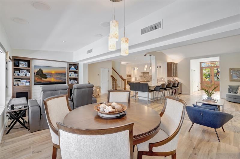 Image 18 of 87 For 2632 Sea Island Dr