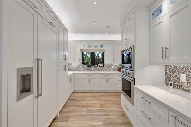 Image 22 of 87 For 2632 Sea Island Dr