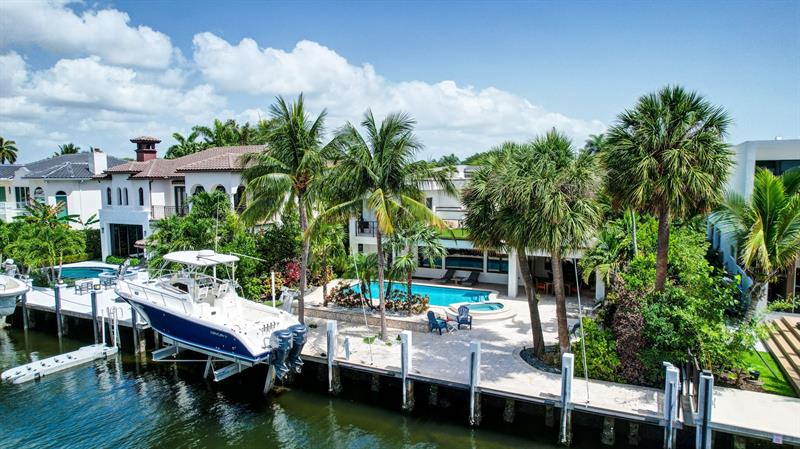 Image 3 of 87 For 2632 Sea Island Dr