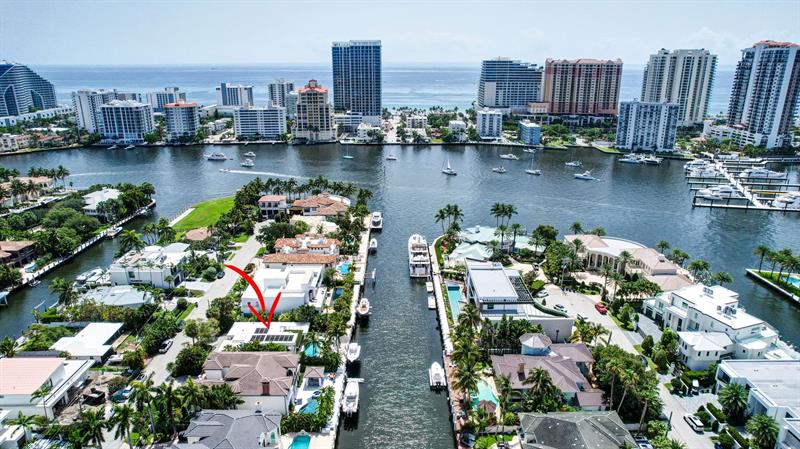 Image 4 of 87 For 2632 Sea Island Dr