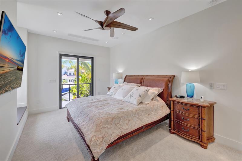 Image 41 of 87 For 2632 Sea Island Dr