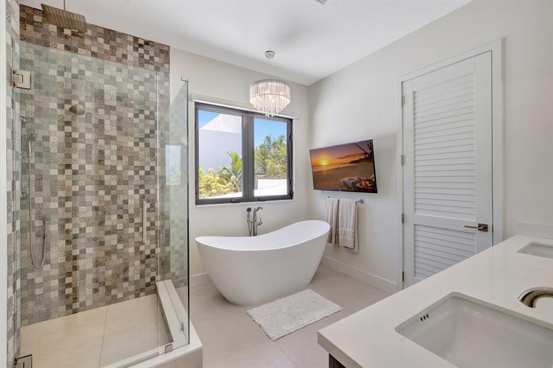 Image 48 of 87 For 2632 Sea Island Dr