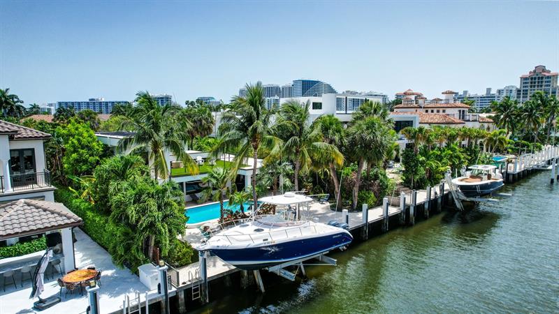 Image 63 of 87 For 2632 Sea Island Dr