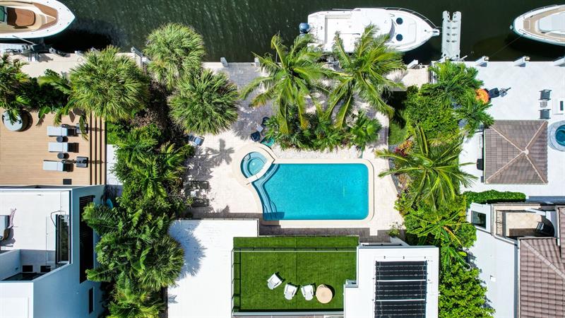 Image 74 of 87 For 2632 Sea Island Dr