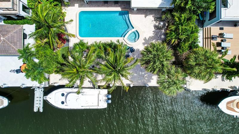 Image 76 of 87 For 2632 Sea Island Dr