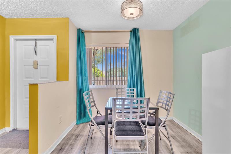 Image 13 of 66 For 9587 Weldon Cir  B211