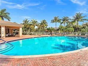 Image 39 of 66 For 9587 Weldon Cir  B211
