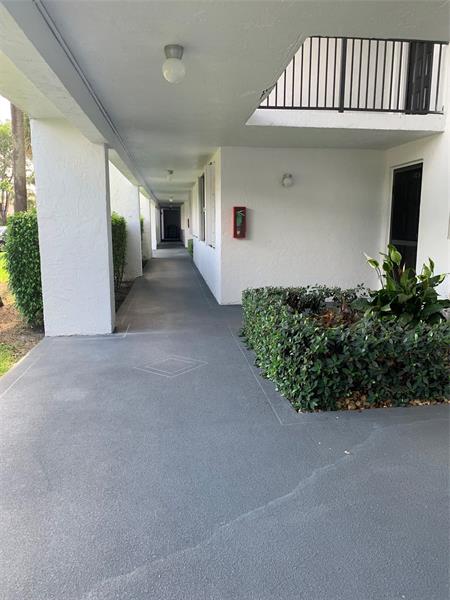 Image 4 of 15 For 16051 Blatt Blvd  103