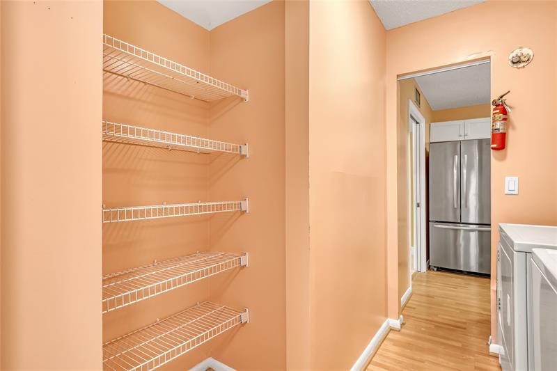 Image 19 of 28 For 6850 10th Ave  101