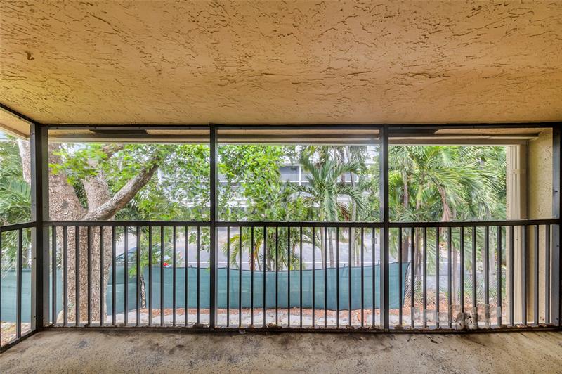 Image 18 of 41 For 120 7th St  5