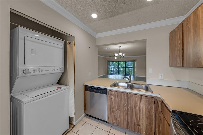 Image 27 of 41 For 120 7th St  5