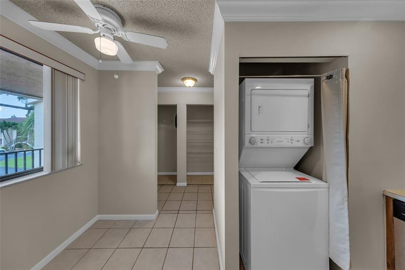 Image 5 of 41 For 120 7th St  5
