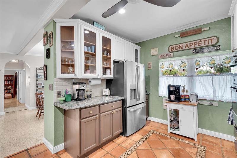 Image 20 of 93 For 3209 Norfolk St