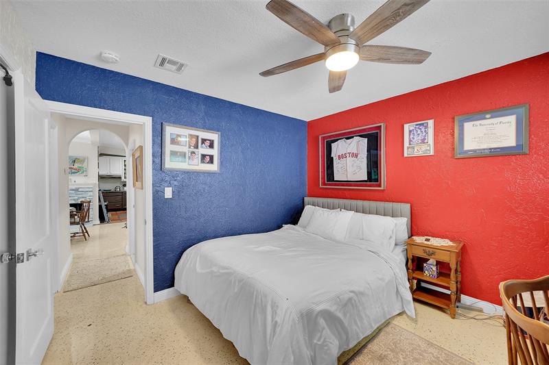 Image 33 of 93 For 3209 Norfolk St