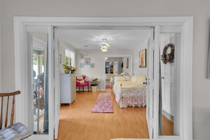Image 38 of 93 For 3209 Norfolk St