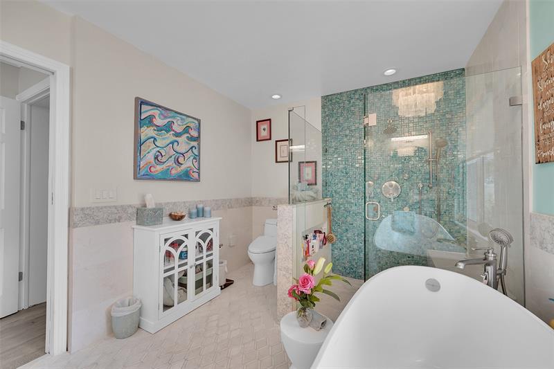 Image 63 of 93 For 3209 Norfolk St
