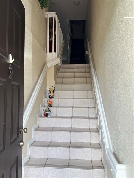 Image 3 of 15 For 725 148th Ave  503