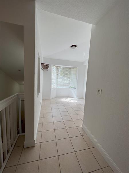 Image 7 of 15 For 725 148th Ave  503
