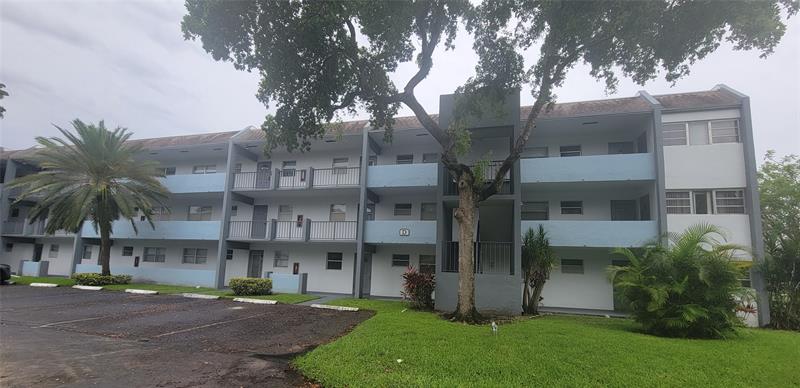Image 3 of 13 For 8321 Sands Point Blvd  209