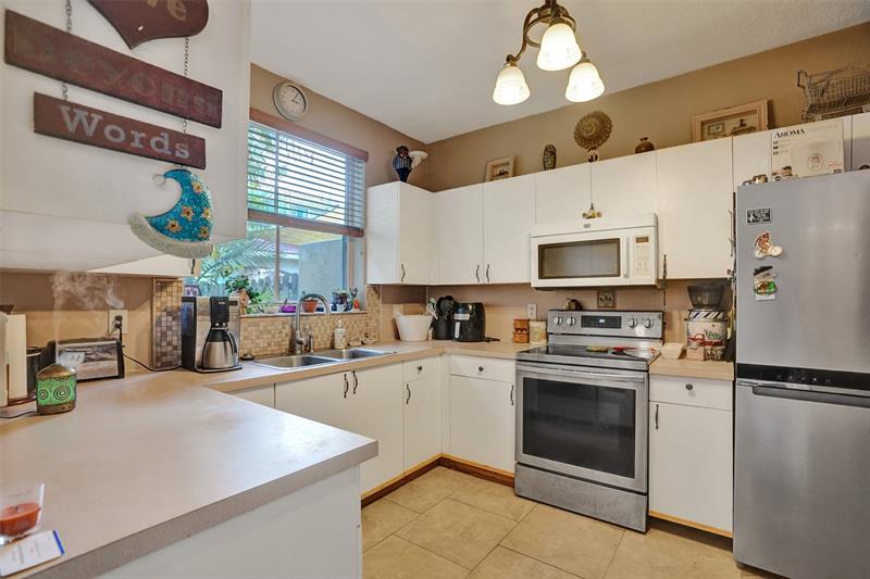 Image 13 of 45 For 219 Riverwalk Cir  219
