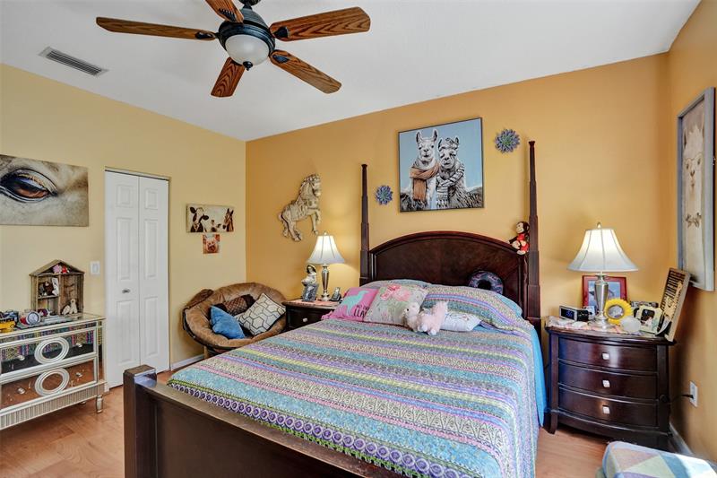 Image 32 of 45 For 219 Riverwalk Cir  219