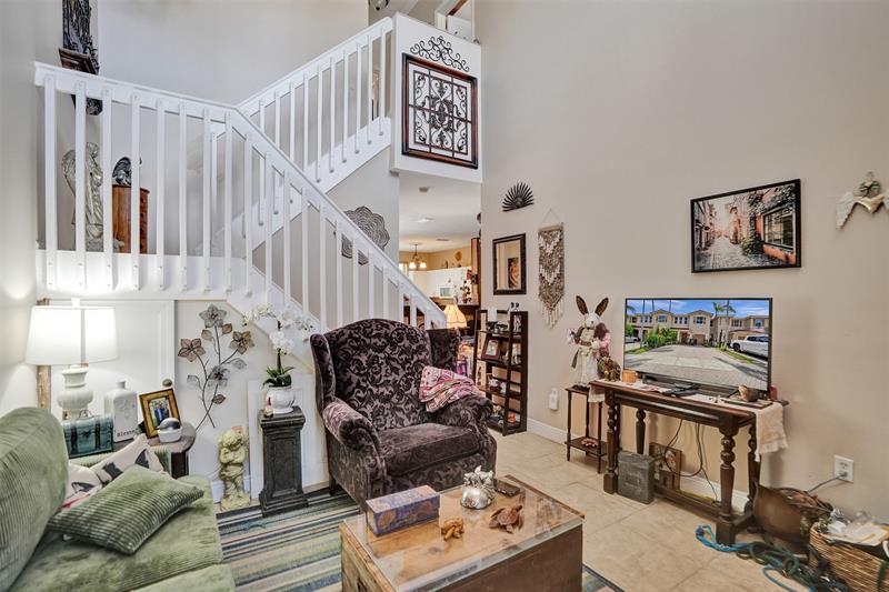 Image 6 of 45 For 219 Riverwalk Cir  219
