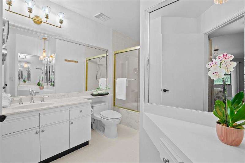 Image 22 of 62 For 3315 Water Oak Dr  1302