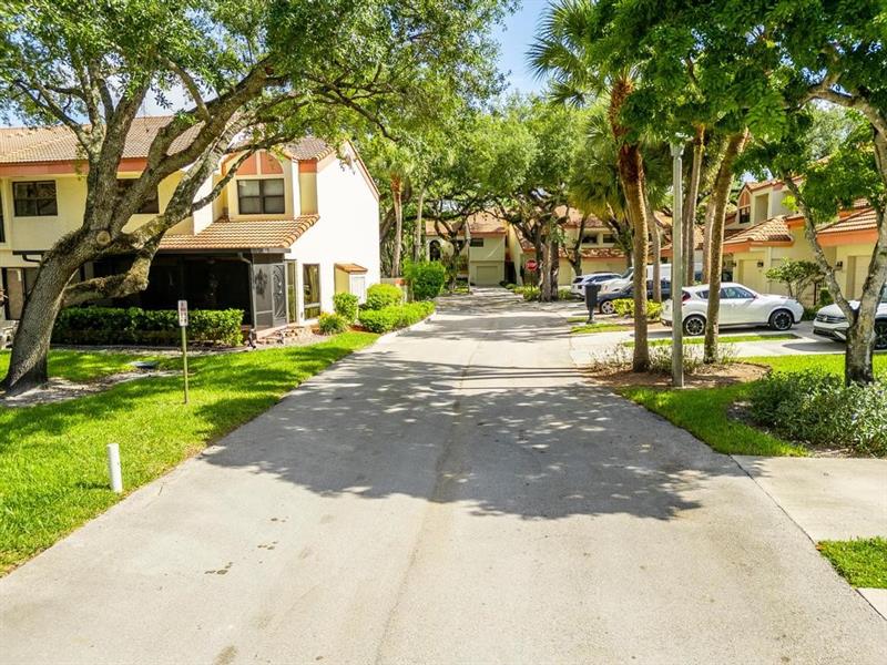 Image 43 of 62 For 3315 Water Oak Dr  1302