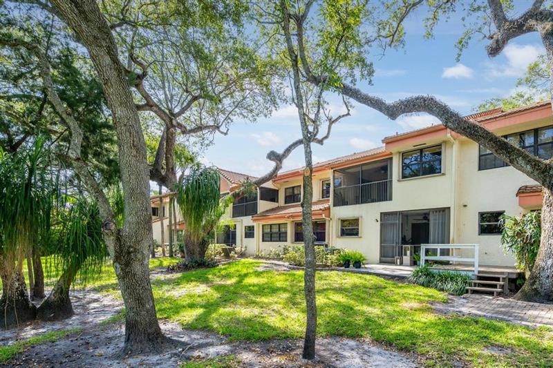 Image 44 of 62 For 3315 Water Oak Dr  1302