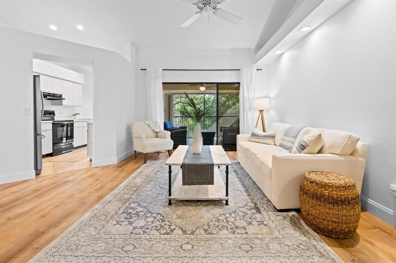 Image 5 of 62 For 3315 Water Oak Dr  1302