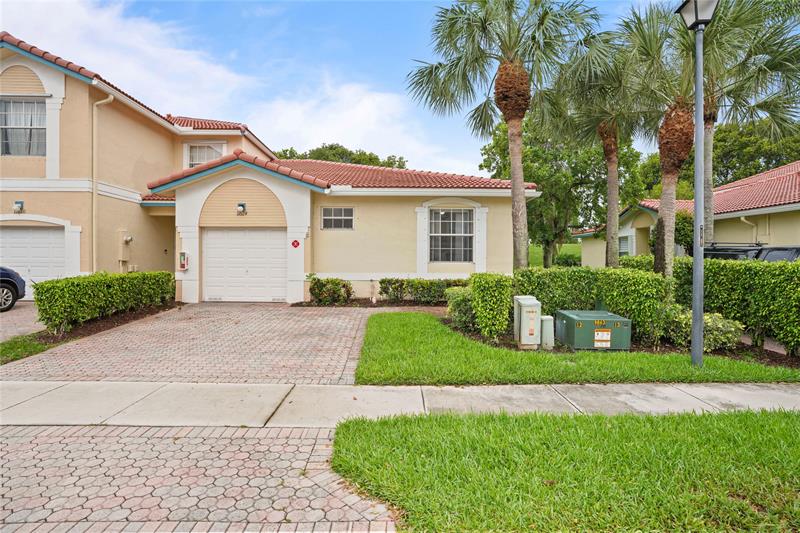 Details for 11624 47th Ct, Coral Springs, FL 33076