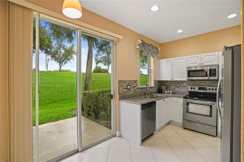 Image 15 of 42 For 11624 47th Ct