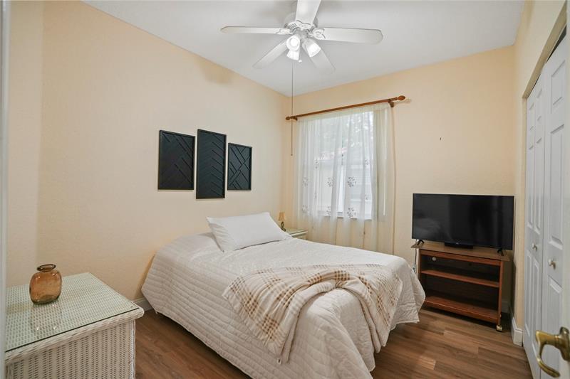 Image 20 of 42 For 11624 47th Ct