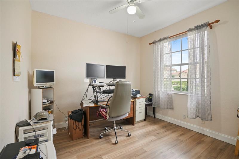 Image 26 of 42 For 11624 47th Ct