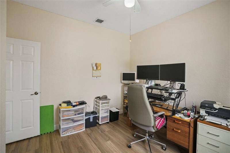 Image 27 of 42 For 11624 47th Ct