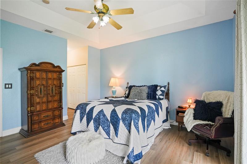 Image 4 of 42 For 11624 47th Ct