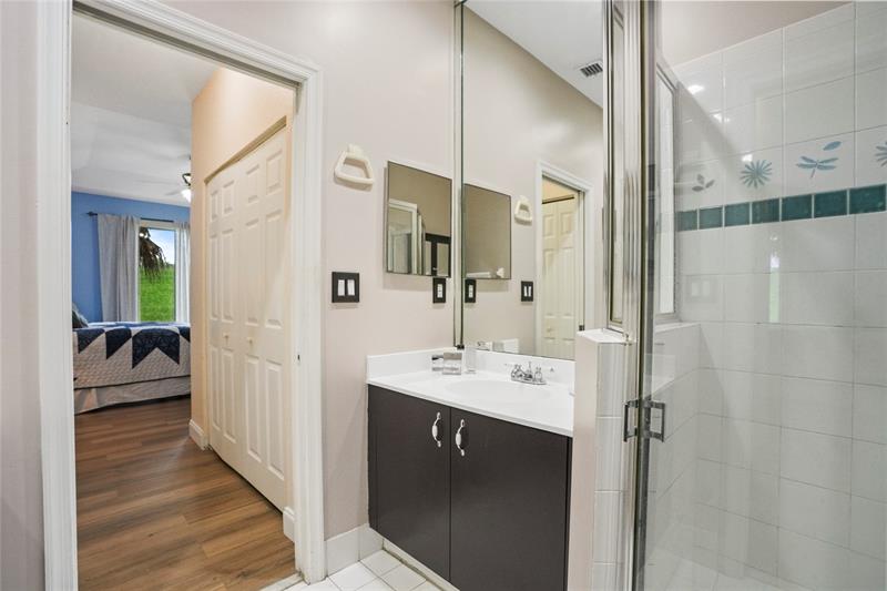 Image 9 of 42 For 11624 47th Ct