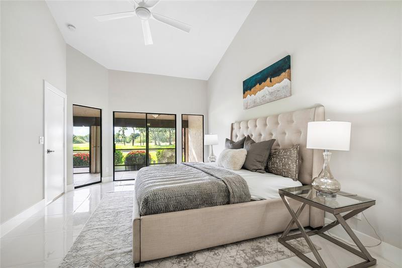 Image 19 of 34 For 5794 Parkwalk Cir